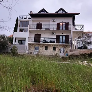 Renome Apartament Sveti Filip i Jakov